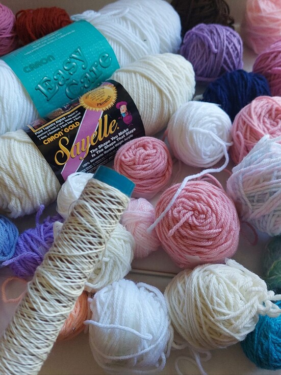 Other - Lot Of Vintage Yarn CARON SAYELLE White Pink Etc Plus Tools (Bag D)